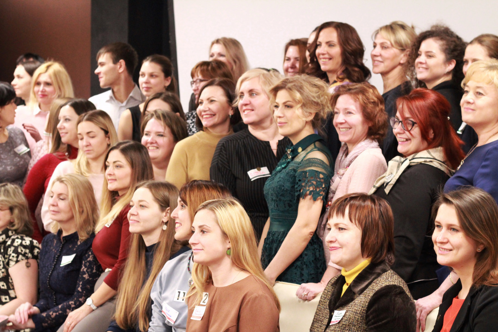 Антипова_женщины.jpg Антипова_женщины.jpg