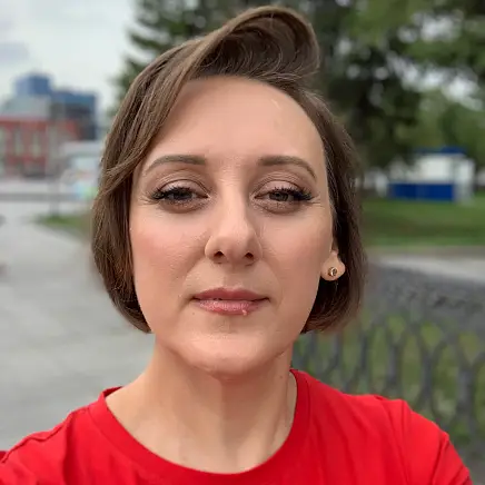 Попова Ирина