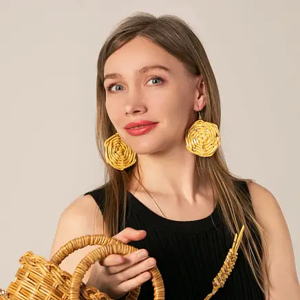 Минаева Яна