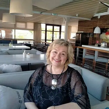 Энкель Дина