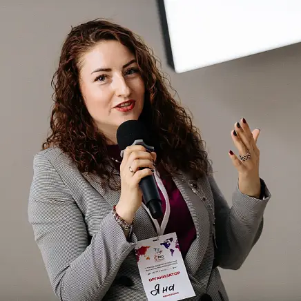 Скиданенко Яна