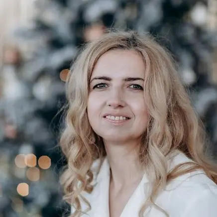 Дина Хасина