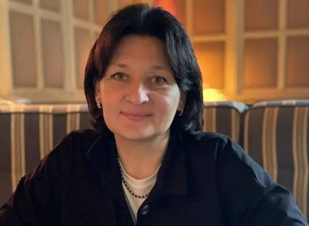 Гули Базарова