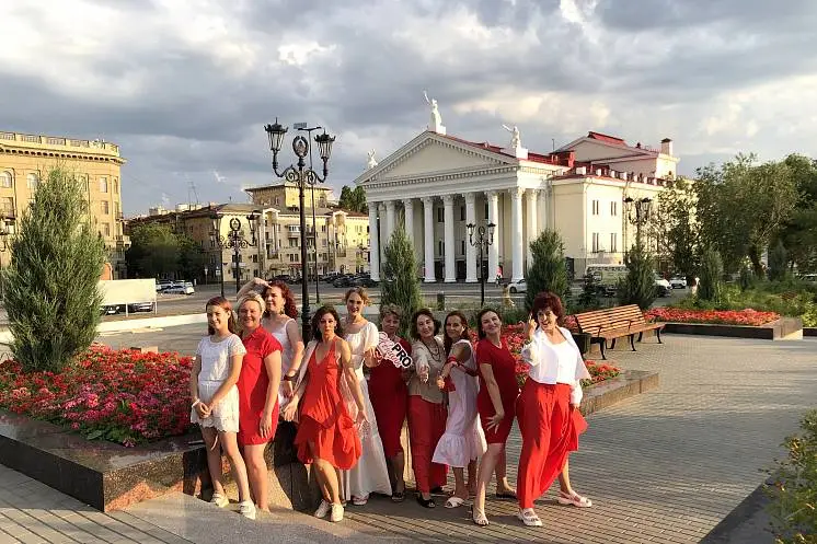 Лариса Иванова