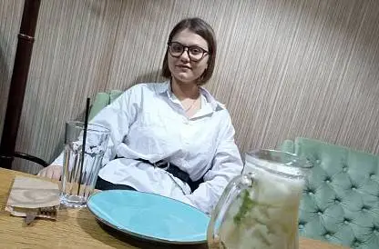 Знакомства с участницами