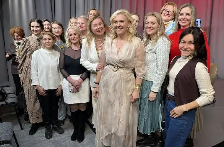 Известная писательница в «PRO Женских историях»